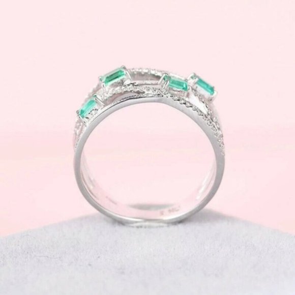 Beautiful 925 Silver Silver Ring Emerald Ring New - Picture 3 of 5